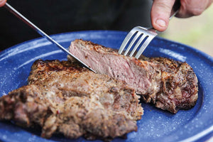 Cowboy Ribeye Steaks mit Gemüse-Ragout